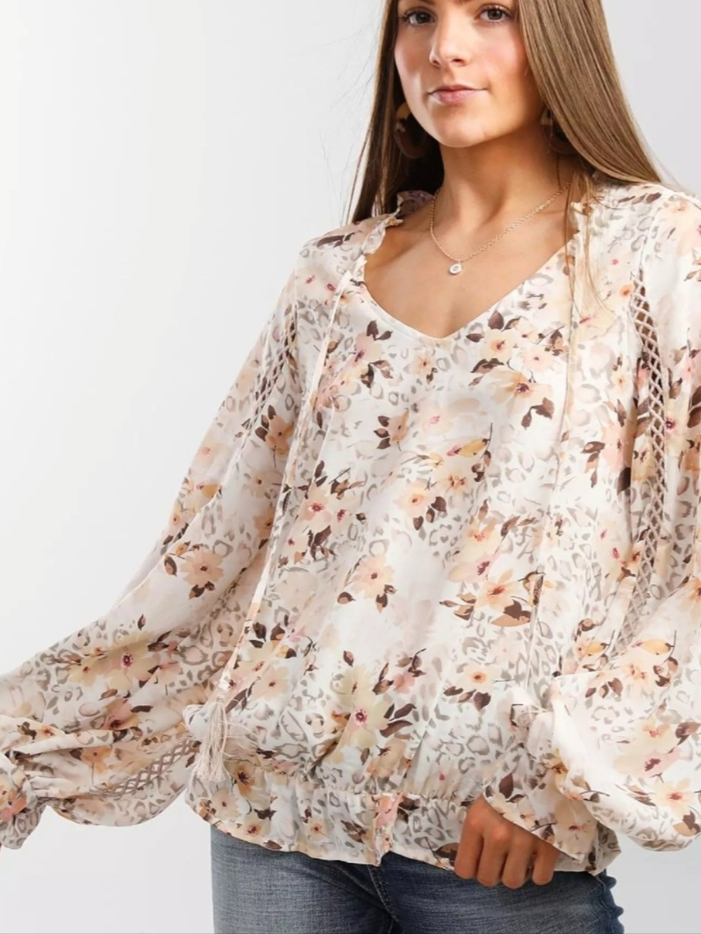 Daytrip Cream Floral Print Long-Sleeve Blouse